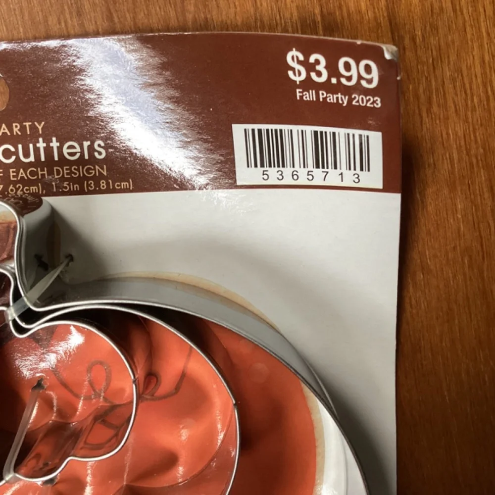 Fall Party Cookie Cutters New with tag 2 packs